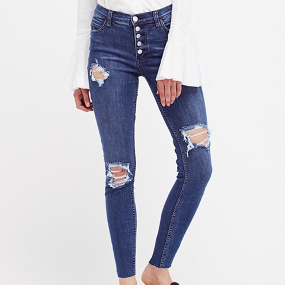 Free People Denim - Like New Free People Reagan Skinny Jeans 24 25